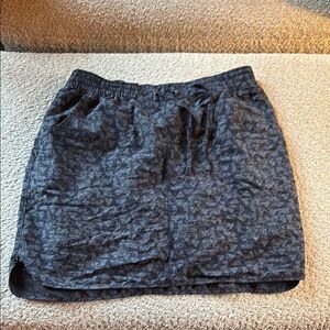 Duluth Trading Co Gray Bubble Mini Skirt